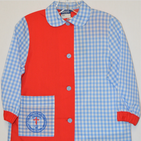 uniforme de colegial azul y rojo