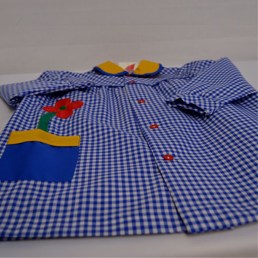 babi azul con estampado